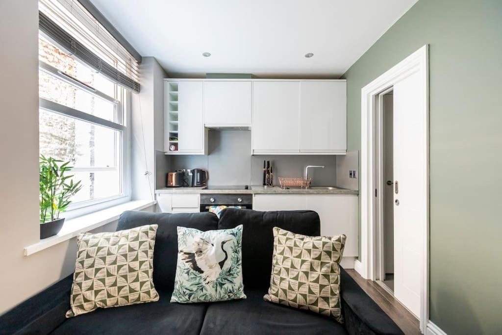 Beautiful Brighton Apartment, 5Min Walk To Beach Exterior photo