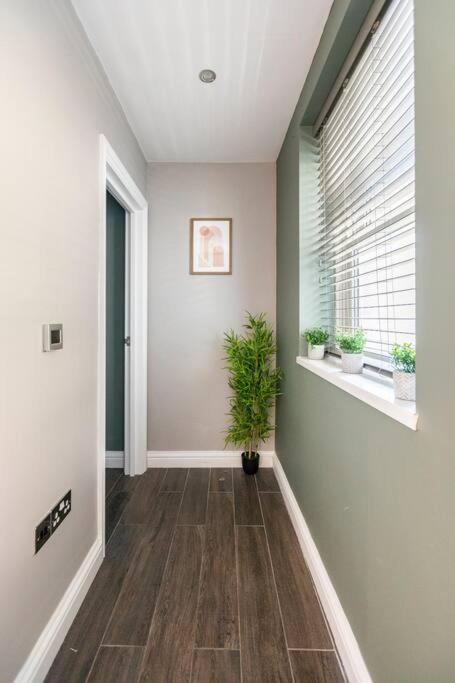 Beautiful Brighton Apartment, 5Min Walk To Beach Exterior photo