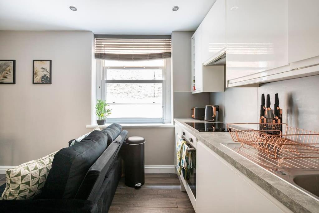Beautiful Brighton Apartment, 5Min Walk To Beach Exterior photo