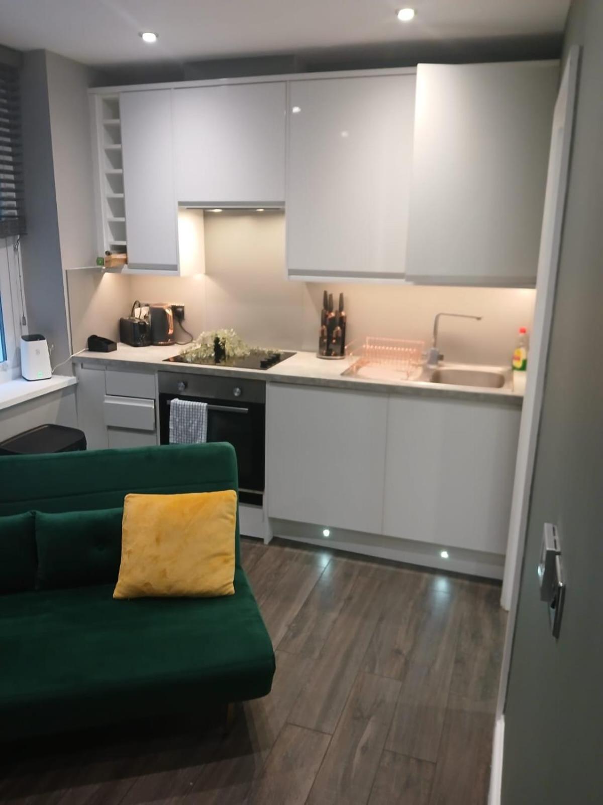 Beautiful Brighton Apartment, 5Min Walk To Beach Exterior photo